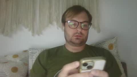 Snapshot of james_heron chatting on September 2025 06:19:02 PM James Heron online show from September 2025 06:19:02 PM