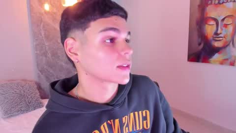 Snapshot of james_jonnes chatting on September 2025 07:59:01 PM James online show from September 2025 07:59:01 PM