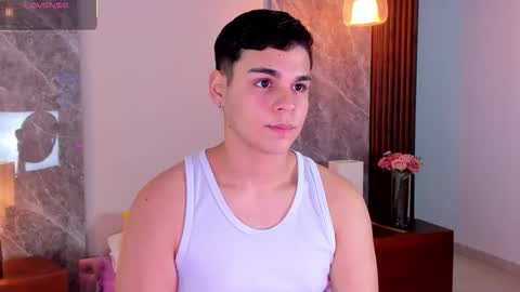 Snapshot of james_jonnes chatting on November 2025 08:00:01 PM James online show from November 2025 08:00:01 PM