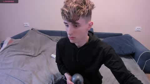 James online show from March 2025 09:40:02 PM