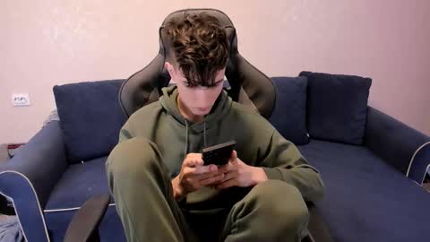 James online show from October 2025 06:20:02 PM