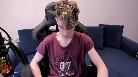 James online show from November 2025 08:31:01 PM