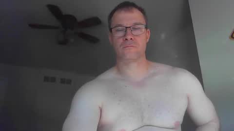 Snapshot of jamesjewels chatting on November 2025 05:01:02 PM jamesjewels online show from November 2025 05:01:02 PM