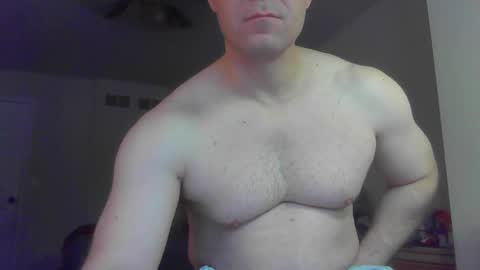 Snapshot of jamesjewels chatting on November 2025 03:38:02 PM jamesjewels online show from November 2025 03:38:02 PM