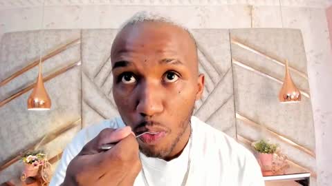 James  online show from February 2025 12:39:02 PM