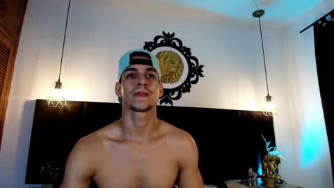 Snapshot of jamess__brown chatting on November 2025 10:07:02 PM James Brown online show from November 2025 10:07:02 PM