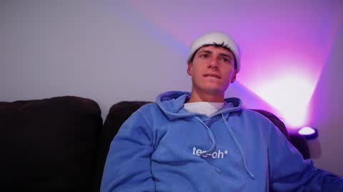 jamesss____ online show from February 2025 04:14:02 AM