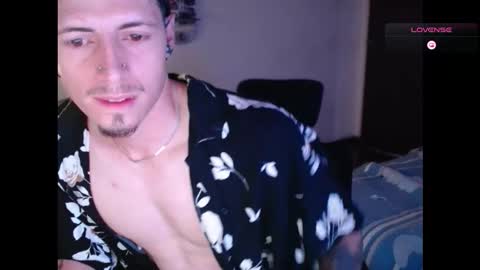 jamesss____ online show from November 2025 05:37:01 PM
