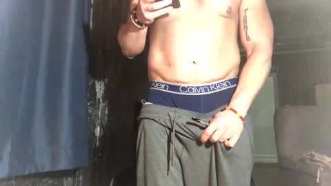 Snapshot of jamie19905 chatting on February 2025 12:38:02 AM jamie19905 online show from February 2025 12:38:02 AM