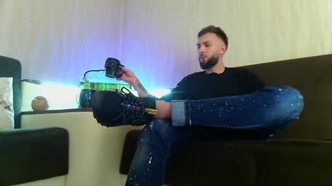 Robbie online show from March 2025 03:18:02 AM