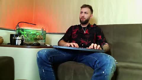 Robbie online show from March 2025 05:54:01 AM