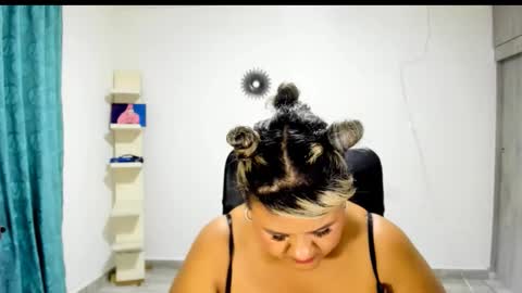 Snapshot of jan_milkhot chatting on February 2026 05:30:01 AM jan_milkhot online show from February 2026 05:30:01 AM