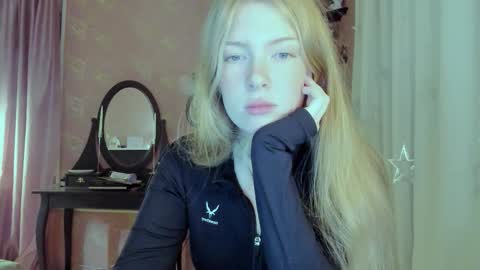 Snapshot of jane_and_star chatting on November 2025 09:54:01 PM Star online show from November 2025 09:54:01 PM