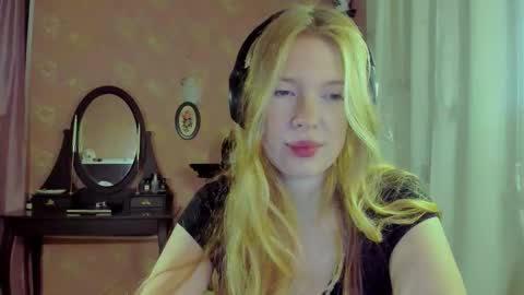 Snapshot of jane_and_star chatting on November 2025 10:48:01 PM Star online show from November 2025 10:48:01 PM