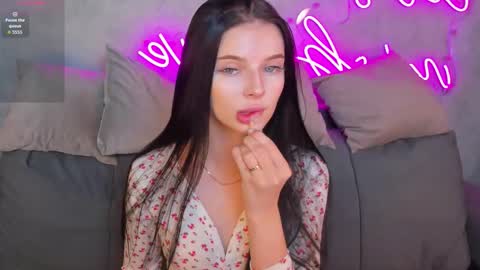 Eva online show from November 2025 12:44:01 AM