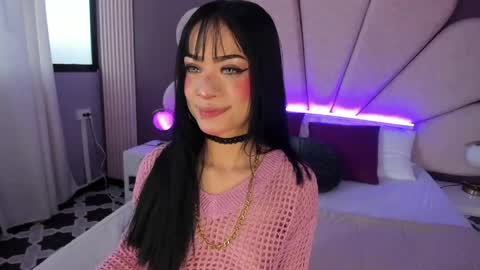 janedaviss online show from May 2026 08:05:01 PM