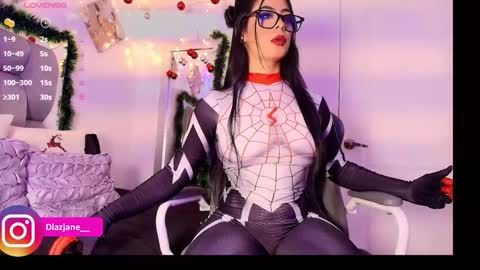 Jennifer online show from December 2025 09:33:01 PM