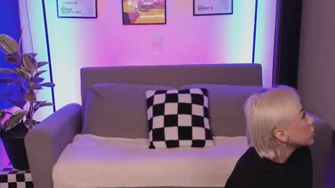 Jane online show from November 2025 12:00:01 AM