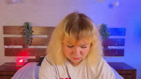 Diane online show from November 2025 09:30:01 AM