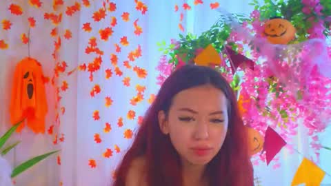 Jenifer online show from November 2025 08:05:02 AM