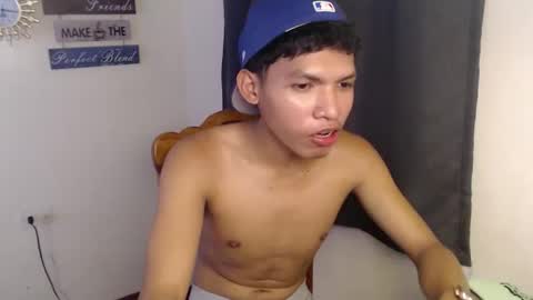 Snapshot of janlloyd04 chatting on October 2025 08:00:01 AM janlloyd04 online show from October 2025 08:00:01 AM