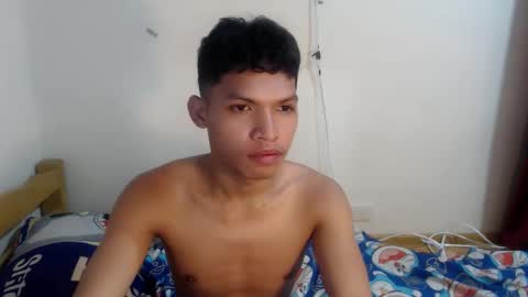 Snapshot of janlloyd04 chatting on October 2025 07:52:01 AM janlloyd04 online show from October 2025 07:52:01 AM