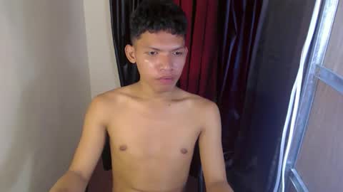 Snapshot of janlloyd04 chatting on October 2025 06:17:01 PM janlloyd04 online show from October 2025 06:17:01 PM