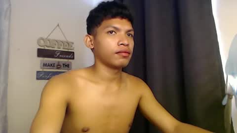 Snapshot of janlloyd04 chatting on November 2025 11:27:02 PM janlloyd04 online show from November 2025 11:27:02 PM