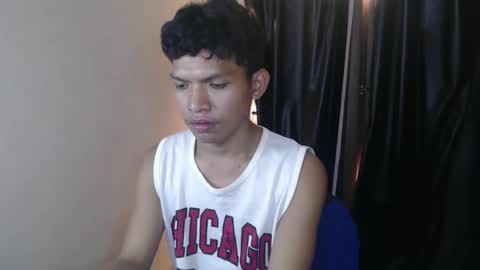 Snapshot of janlloyd04 chatting on November 2025 08:03:02 AM janlloyd04 online show from November 2025 08:03:02 AM