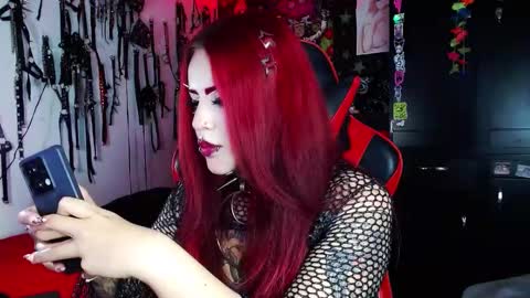      online show from December 2024 01:18:01 AM