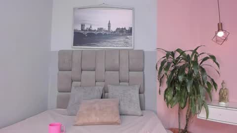 Snapshot of janna_lopezz chatting on October 2025 11:23:02 AM Janna online show from October 2025 11:23:02 AM