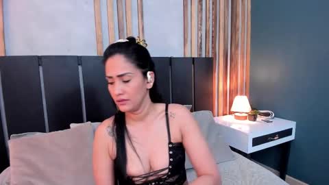 Janne for u online show from September 2025 09:28:02 PM