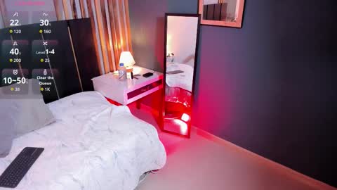 Janne for u online show from November 2025 09:13:02 PM