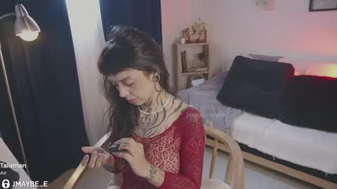   jmaybe e online show from December 2025 03:06:01 PM