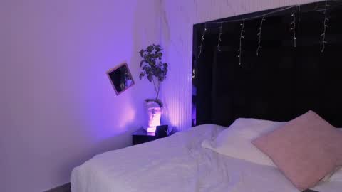 Janne  online show from March 2026 09:14:02 PM