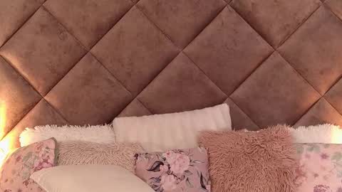 jaquelinemerlot online show from December 2025 08:01:01 AM