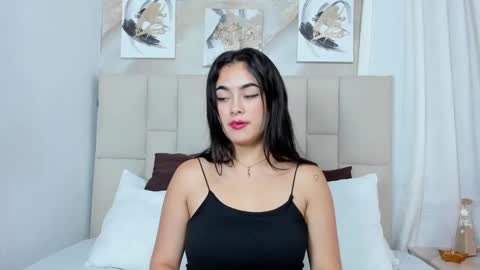 Jaslyn online show from January 2025 06:35:01 PM