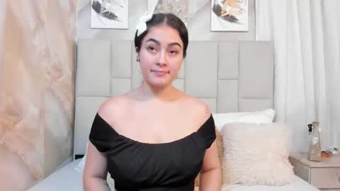 Jaslyn online show from October 2025 04:19:02 PM