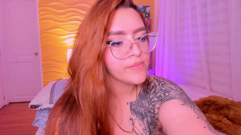 Snapshot of jasmiinevans chatting on December 2024 01:18:01 AM Jasmin Evans online show from December 2024 01:18:01 AM