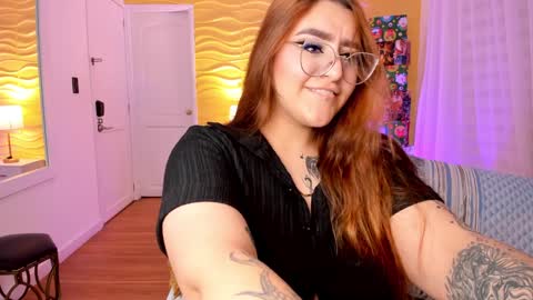 Snapshot of jasmiinevans chatting on December 2024 08:23:02 PM Jasmin Evans online show from December 2024 08:23:02 PM