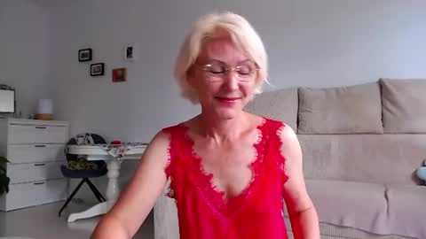 Snapshot of jasmin18v chatting on June 2026 01:20:02 PM Jasmin room for people 40 online show from June 2026 01:20:02 PM