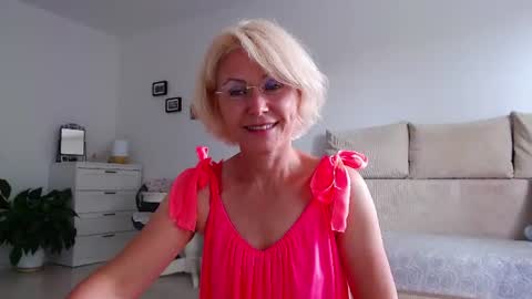 Snapshot of jasmin18v chatting on July 2026 01:26:01 PM Jasmin room for people 40 online show from July 2026 01:26:01 PM