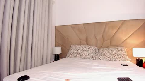 jasmin_melons online show from November 2025 02:55:02 AM