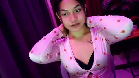 Snapshot of jasmine_arousal chatting on June 2026 01:52:01 AM JASMINE online show from June 2026 01:52:01 AM