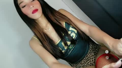 Snapshot of jasmine_on_live chatting on July 2026 01:08:01 AM CUTE JANNA online show from July 2026 01:08:01 AM