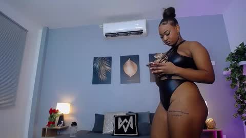 Instagram jasminecampbell1  online show from December 2024 10:34:02 PM