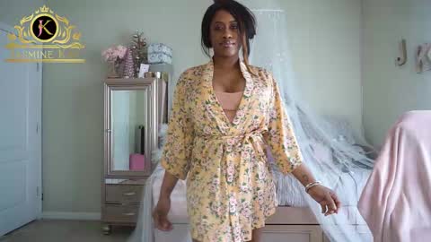 Snapshot of jasminekay chatting on February 2026 04:45:02 PM JasmineKay online show from February 2026 04:45:02 PM