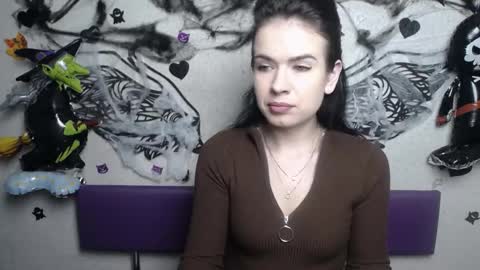 JasmineKouch online show from November 2025 06:35:02 AM