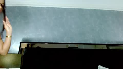 Jazmin online show from October 2025 09:13:01 PM