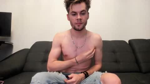 JasoN online show from December 2025 03:21:02 PM